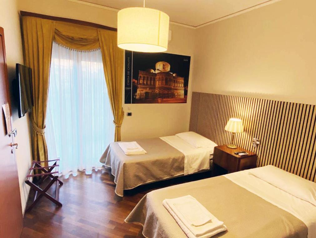 Casa Battisti Messina Guest House In Centro Citta, Ideale Per Famiglie O Gruppi Εξωτερικό φωτογραφία