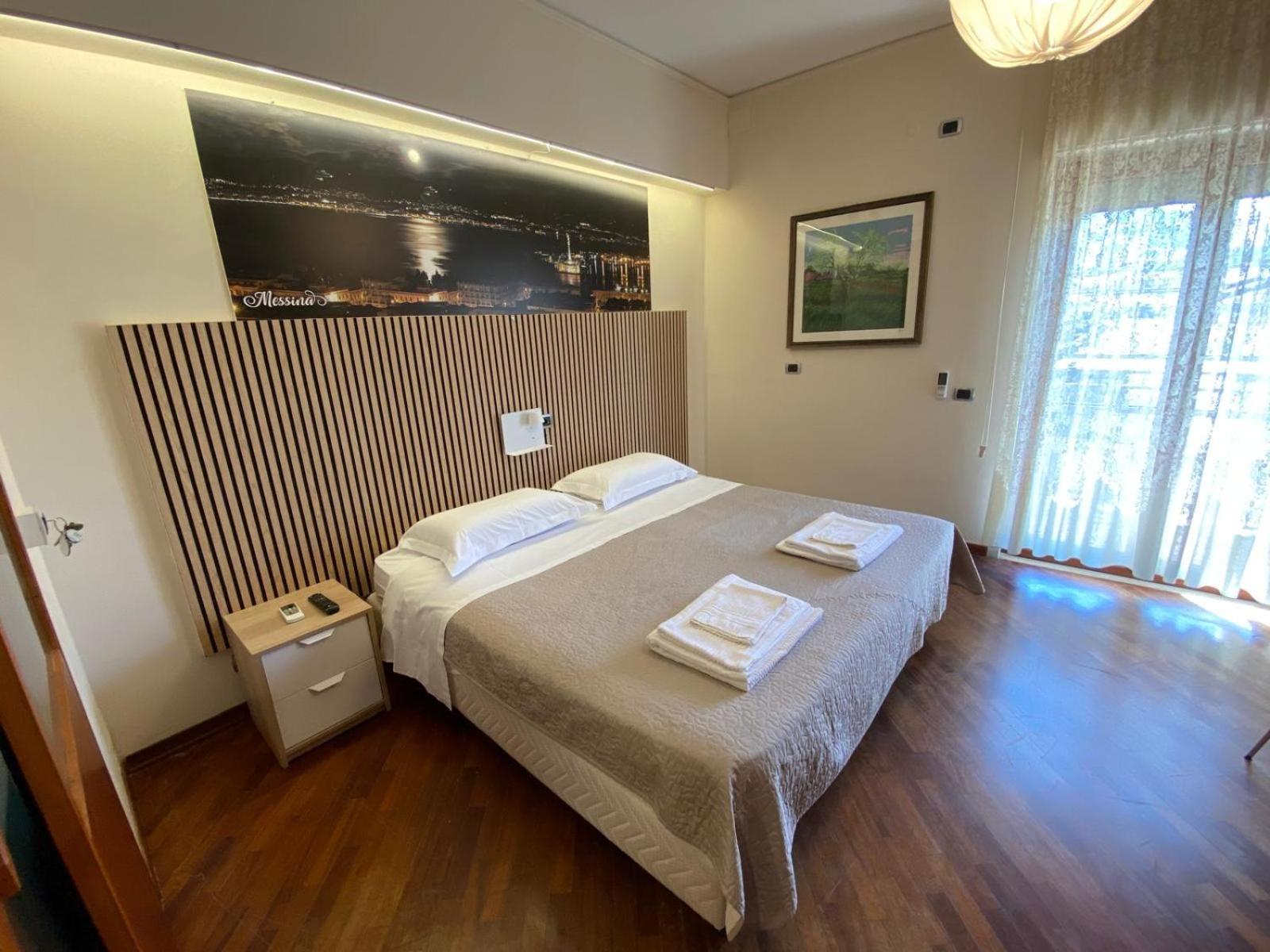 Casa Battisti Messina Guest House In Centro Citta, Ideale Per Famiglie O Gruppi Εξωτερικό φωτογραφία